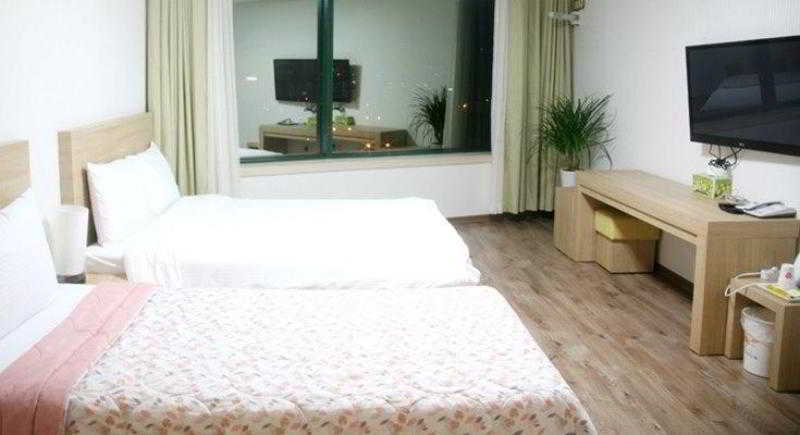 Elena Business Hotel Yeosu Exterior foto