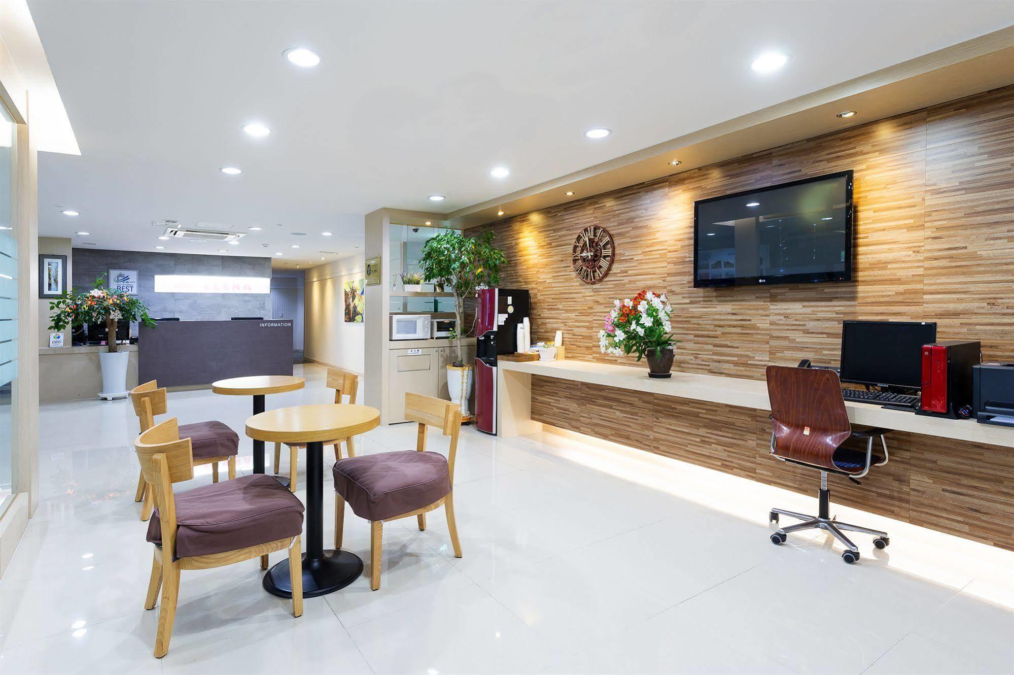 Elena Business Hotel Yeosu Exterior foto